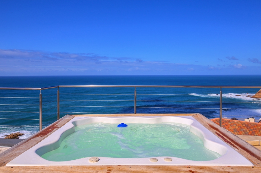 7 Bedroom Property for Sale in The Heads Western Cape